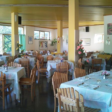 Hotel Autostello Castellana Grotte Extérieur photo