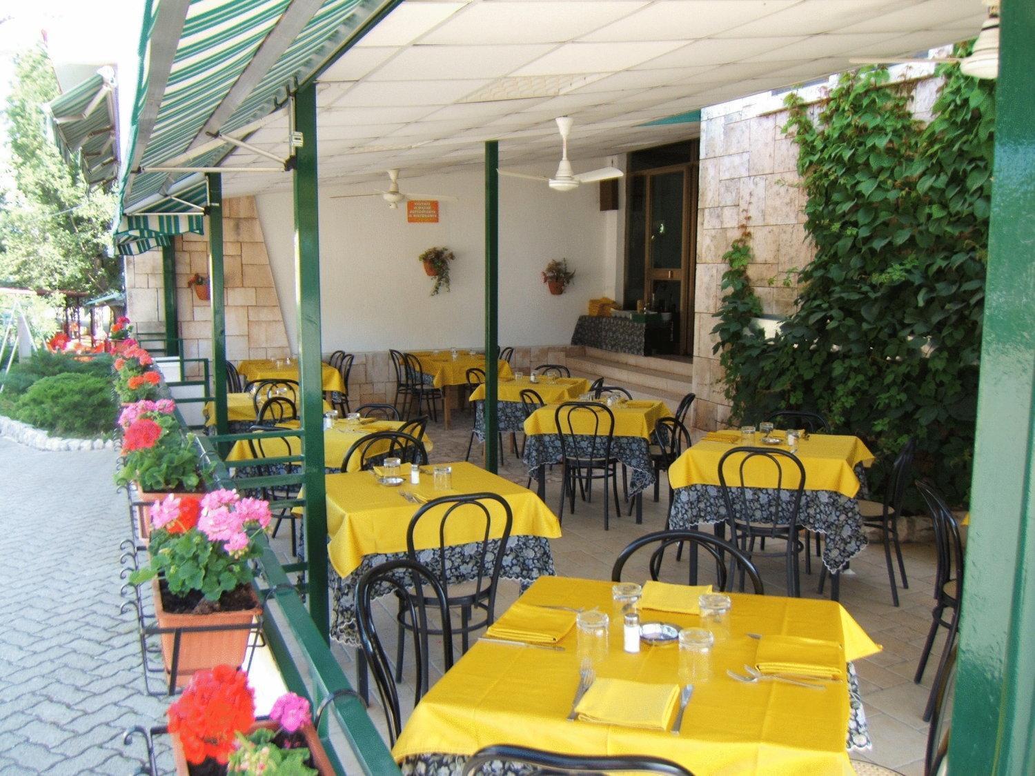 Hotel Autostello Castellana Grotte Extérieur photo