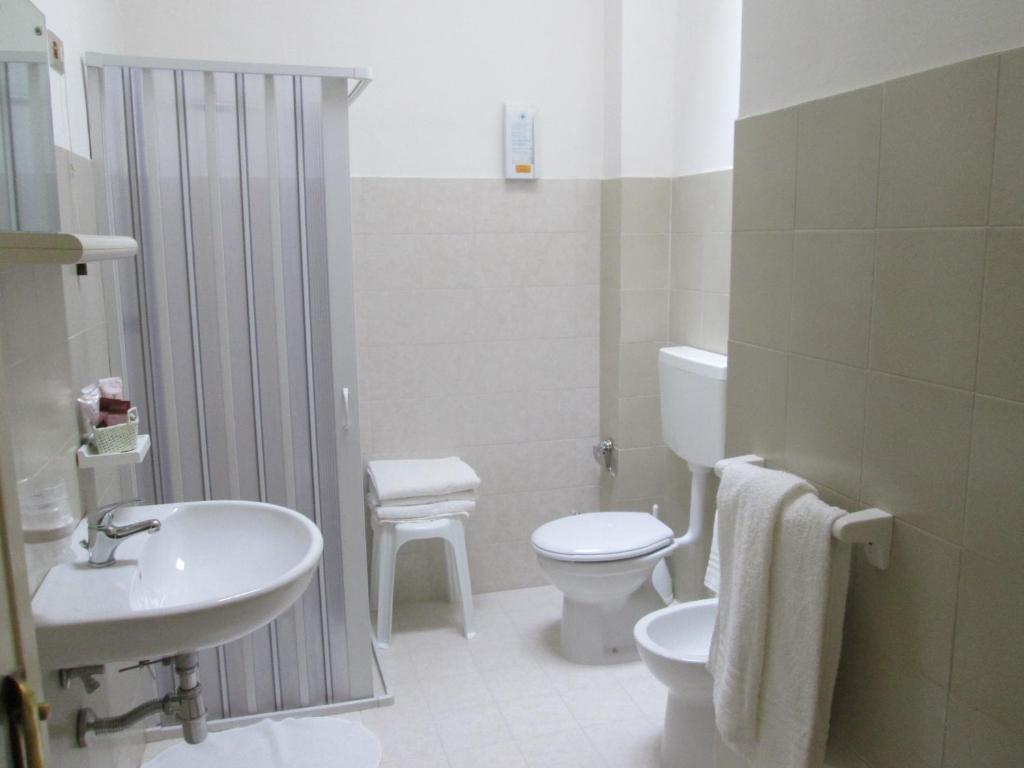 Hotel Autostello Castellana Grotte Chambre photo