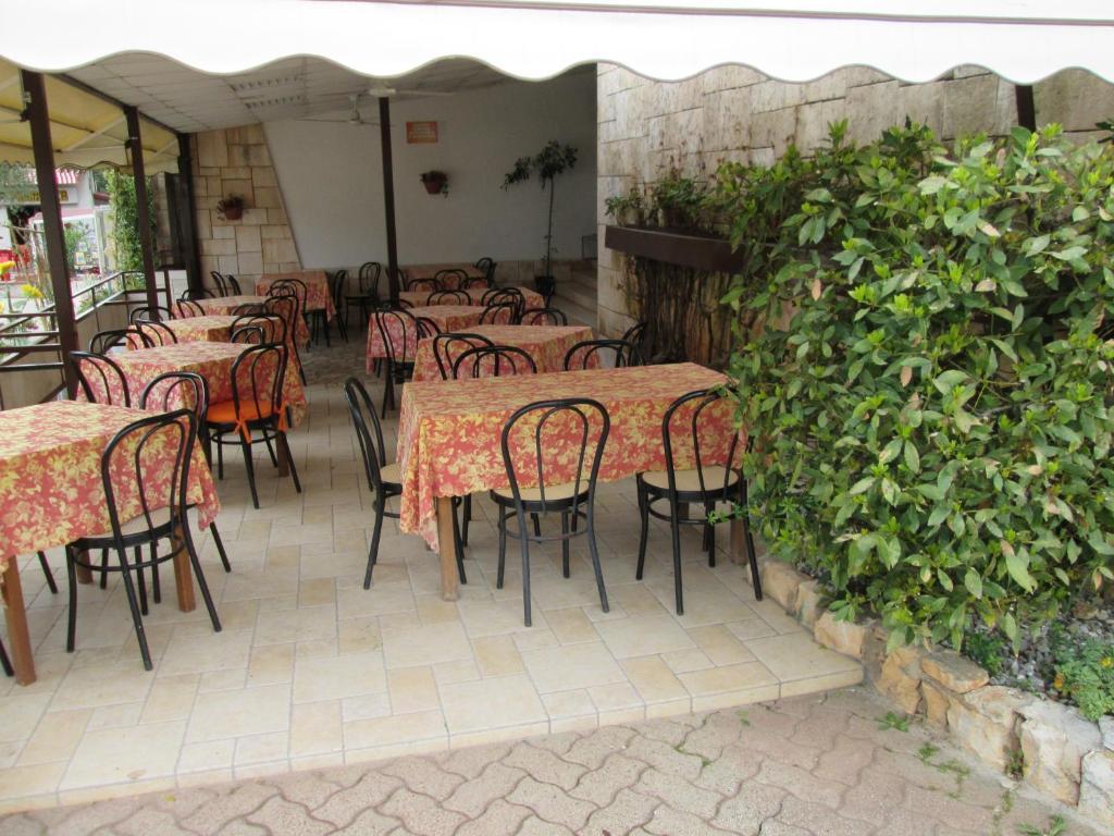Hotel Autostello Castellana Grotte Extérieur photo