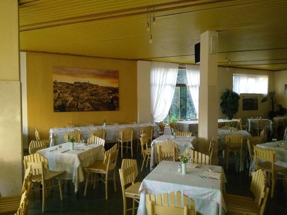 Hotel Autostello Castellana Grotte Extérieur photo